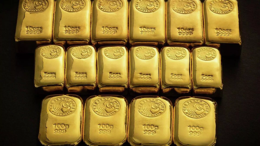 Золото в ЧТВ стабильно в ожидании американо-иранских переговоров